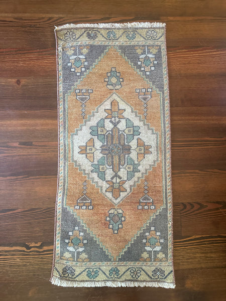 9522 - 16” x 37”