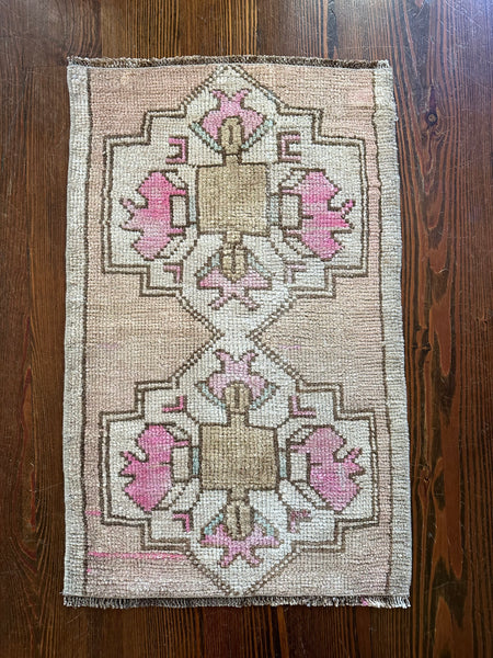 9563 - 19” x 30”