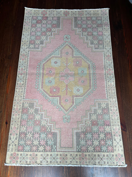 9543 - 3’4” x 5’6”