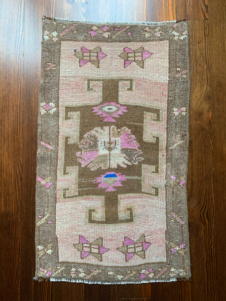 9507 - 21” x 3’1”
