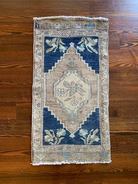 9395 - 20” x 38”