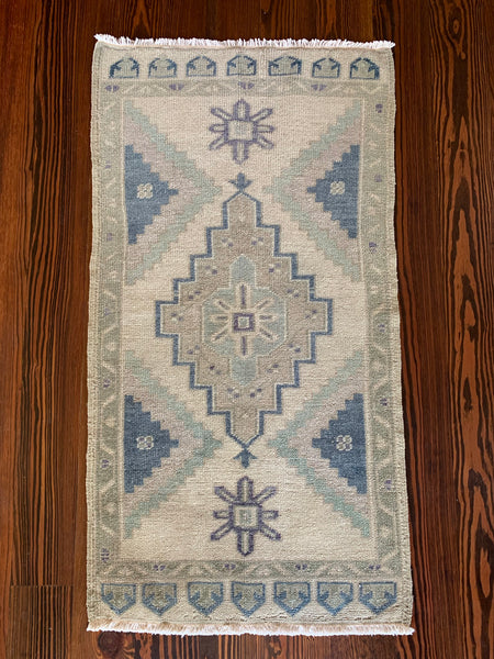 9280 - 2’ x 3’9”