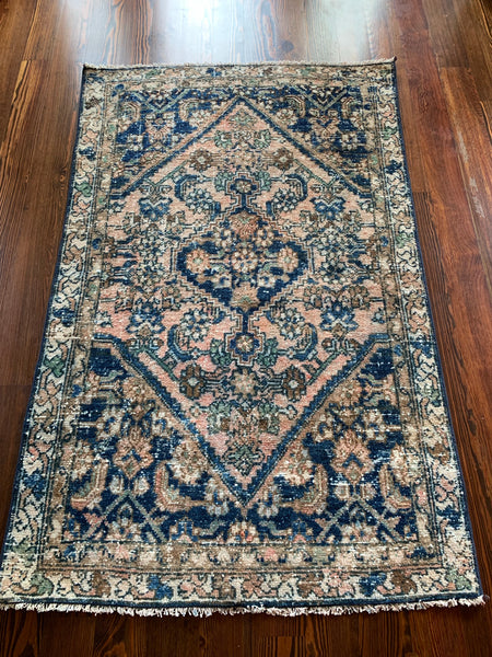 9274 - 3’7” x 5’7”