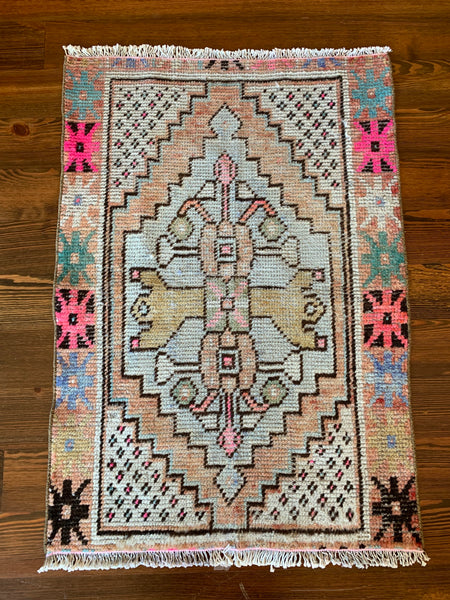 9443 - 2’2” x 3’5”