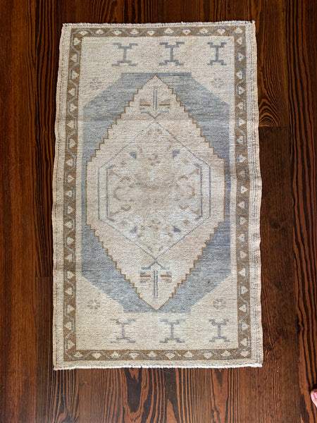 9286 - 22” x 36”