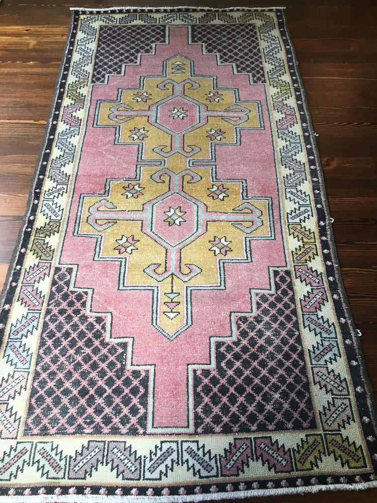 8159 - 4’2” x 8’4”